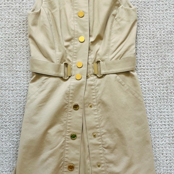 EUC - Michael Kors Tan Sleeveless Snap Front Stretch Cotton Dress - Picture 5 of 10